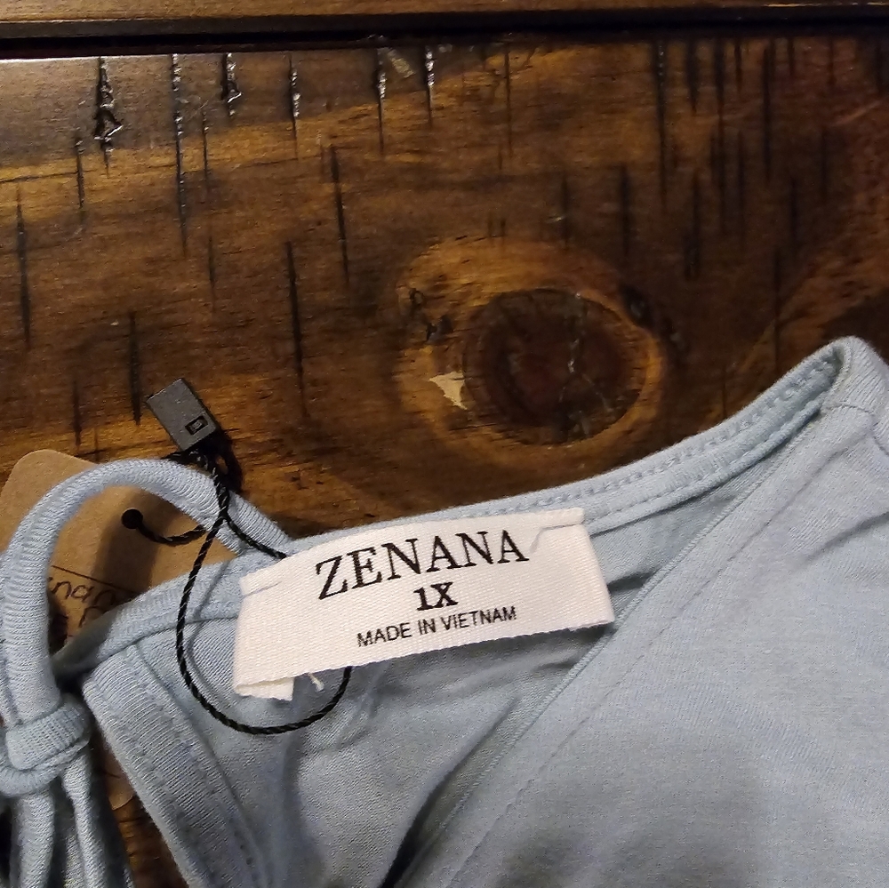 Zenana NWOT Romper Light Blue with pockets - Picture 3 of 7